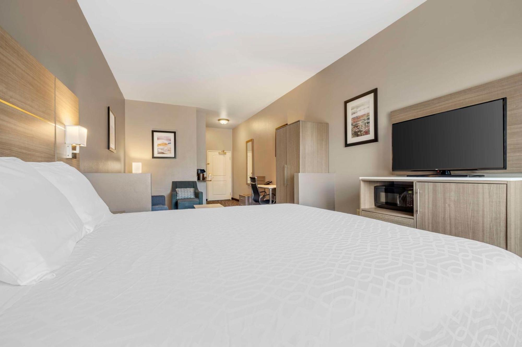 Best Western Plus Lake Elsinore Inn & Suites Exteriör bild