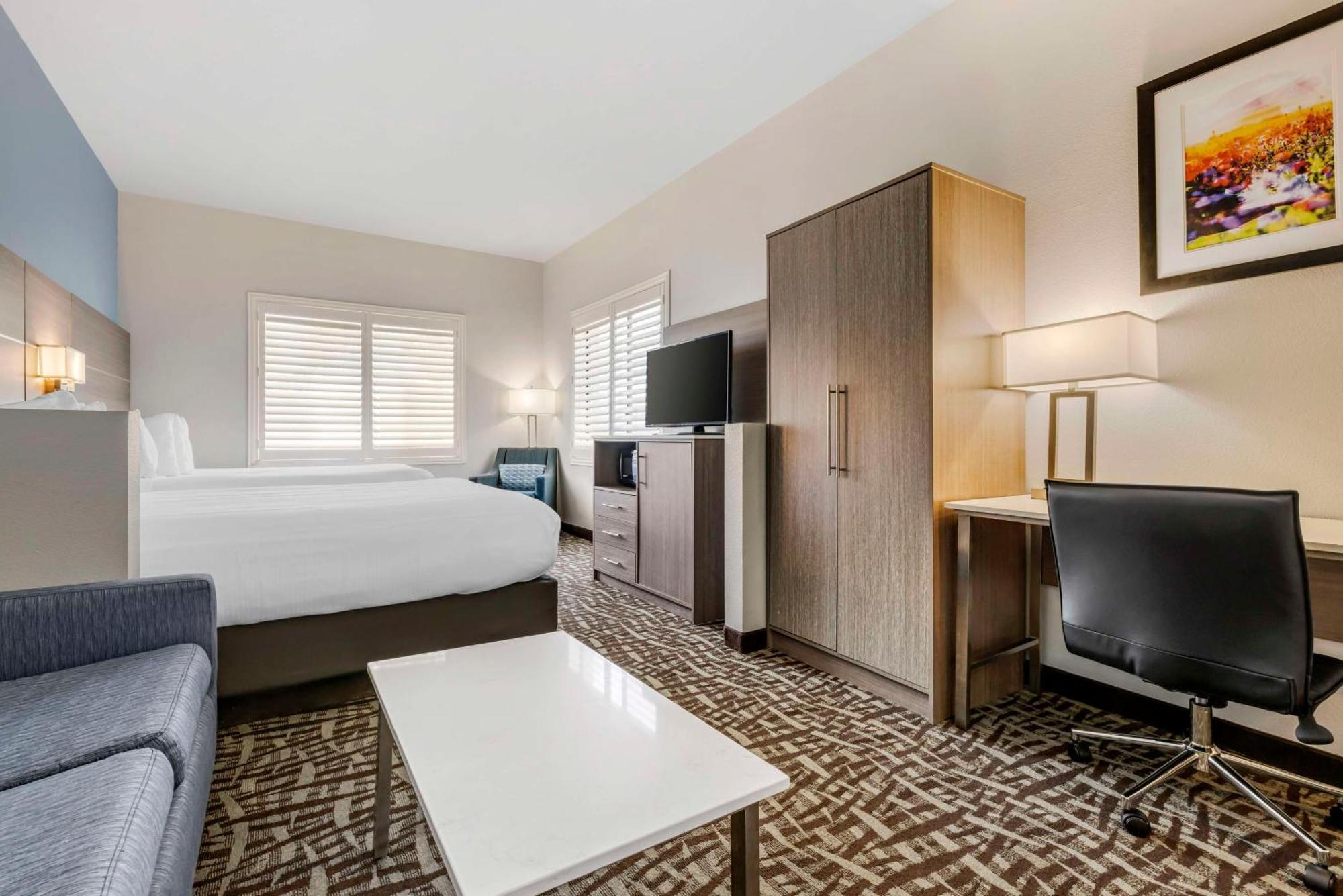 Best Western Plus Lake Elsinore Inn & Suites Exteriör bild