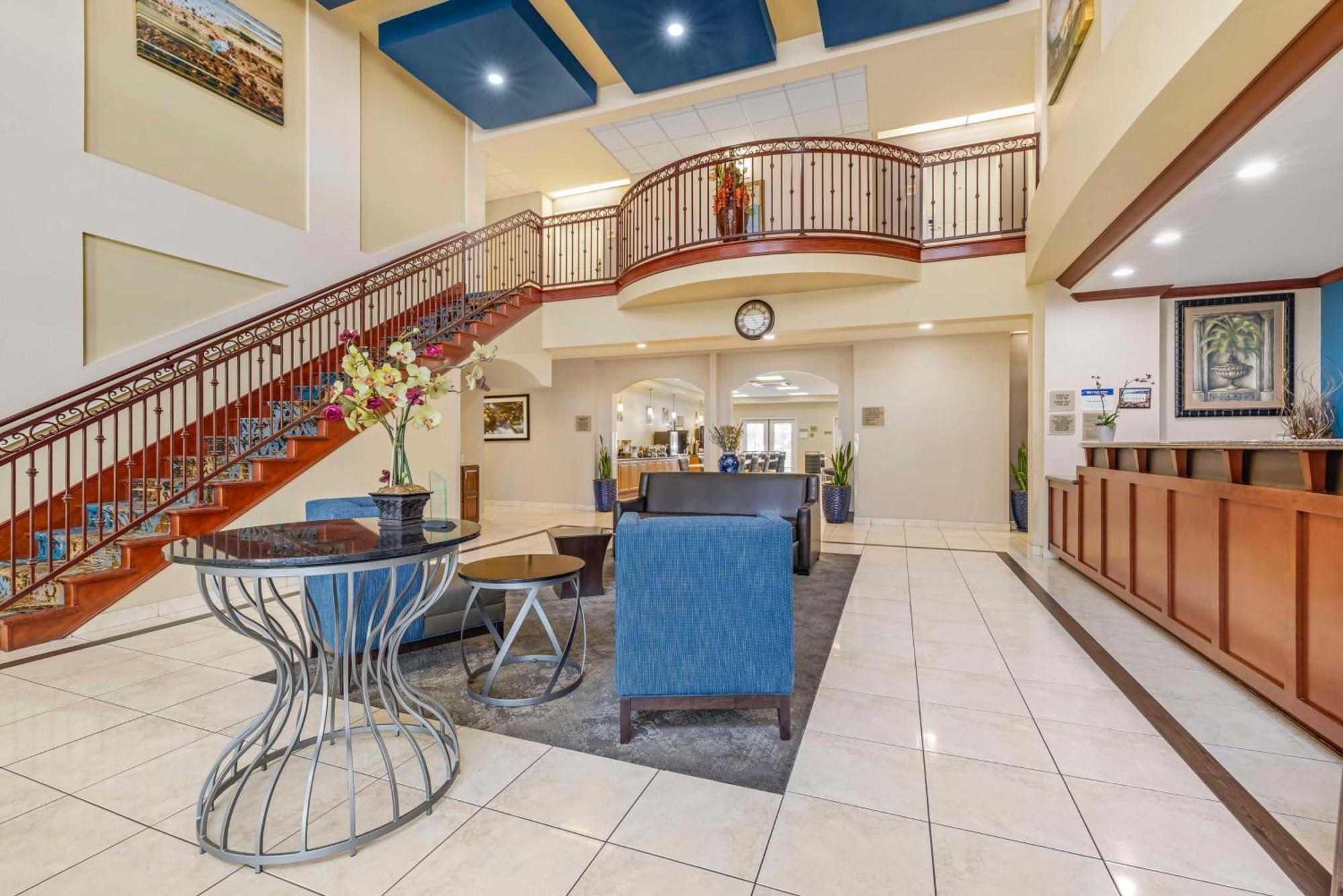 Best Western Plus Lake Elsinore Inn & Suites Exteriör bild